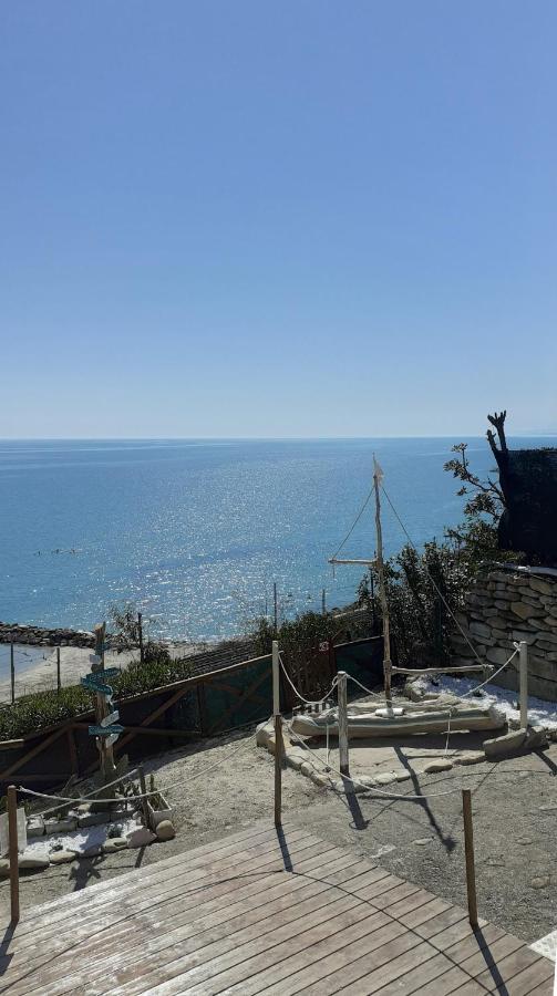 Vista D'Amare Hotel Pedaso Bagian luar foto